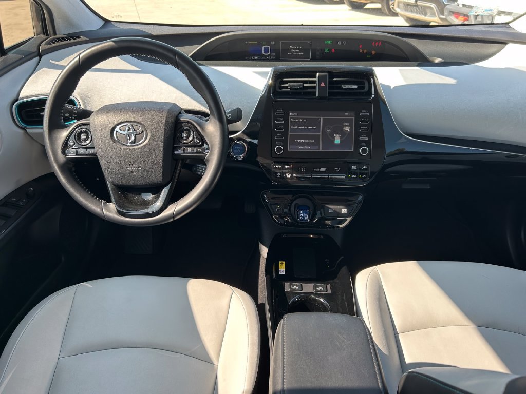 Used 2020 Toyota Prius XLE FWD image 16