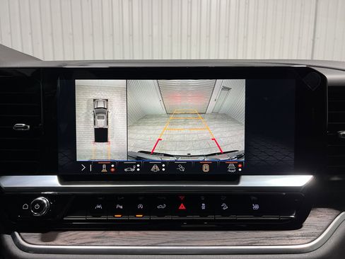 New 2026 GMC Sierra 1500 SLT image 13