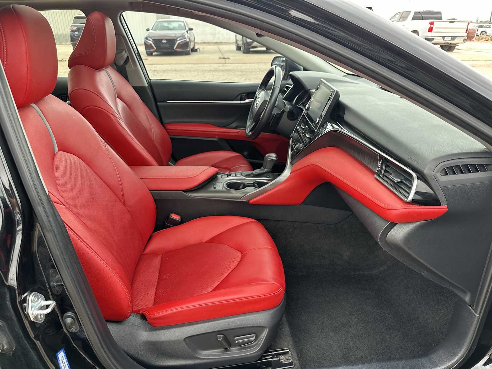 Used 2021 Toyota Camry XSE FWD image 22