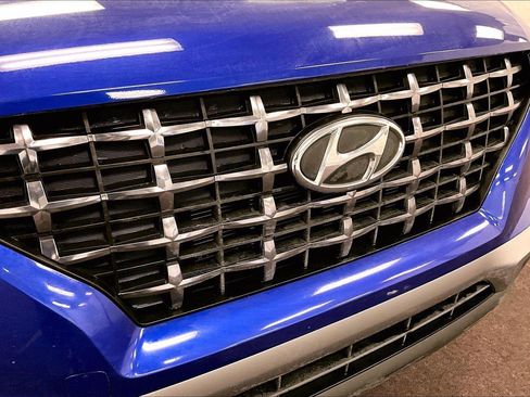Used 2024 Hyundai Venue SEL image 29