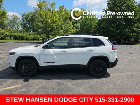 Used 2023 Jeep Cherokee Altitude Lux AWD/4WD image 1