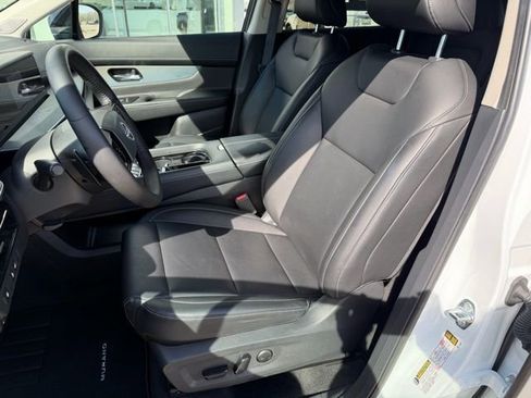 Used 2025 Nissan Murano SL image 10