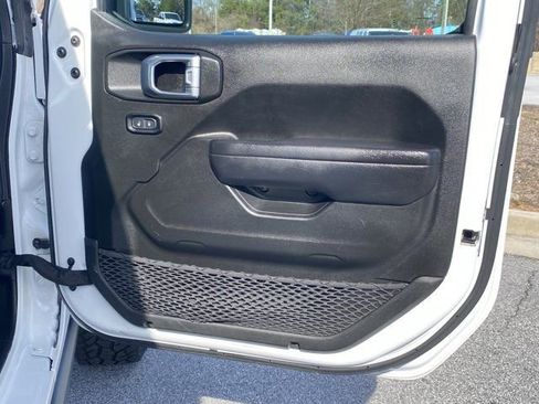 Used 2024 Jeep Wrangler Unlimited Rubicon image 26