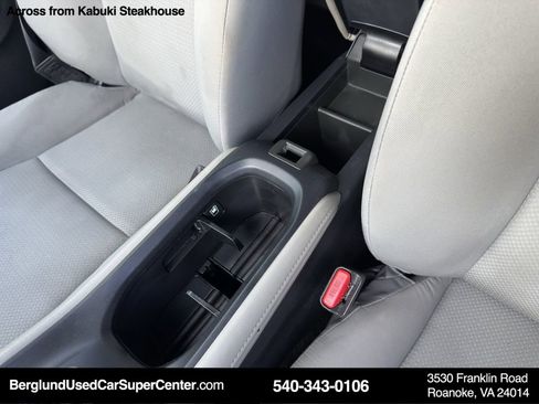 Used 2022 Honda HR-V LX image 29