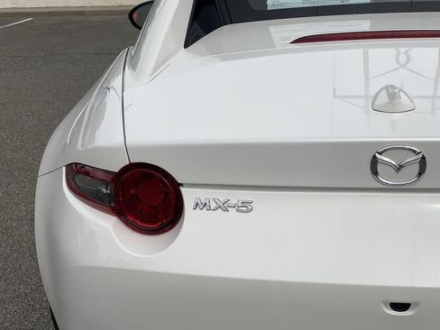 Used 2020 MAZDA MX-5 Miata RF Grand Touring RWD image 22