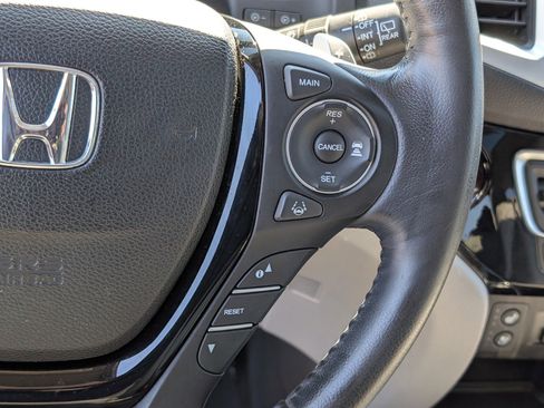 Used 2018 Honda Pilot Elite image 30