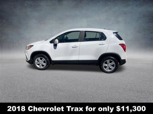 Used 2018 Chevrolet Trax LS AWD/4WD image 2