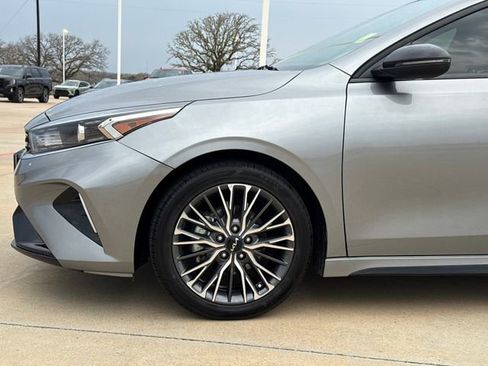 Used 2024 Kia Forte GT-Line w/ GT-Line Premium Package FWD image 5