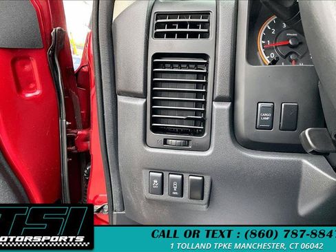 Used 2014 Nissan Titan SV w/ SV Value Truck Package AWD/4WD image 32