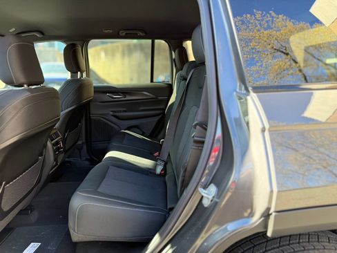 New 2026 Jeep Grand Cherokee Laredo AWD/4WD image 26