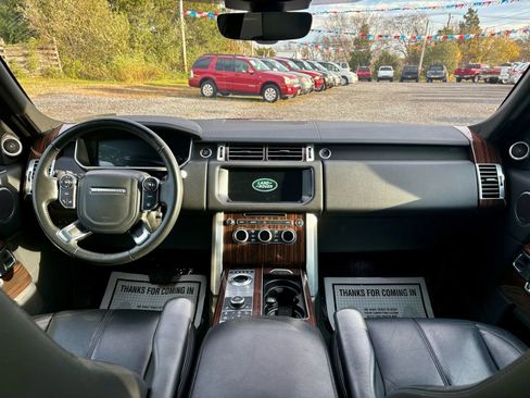 Used 2017 Land Rover Range Rover image 36
