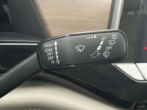 Certified 2025 Volkswagen Atlas SE w/ Panoramic Sunroof Package image 27