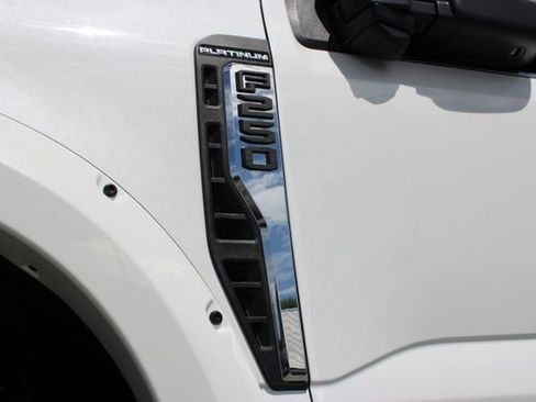 Used 2024 Ford F250 Platinum image 21