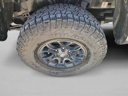 Used 2021 Toyota Tacoma SR5 image 12