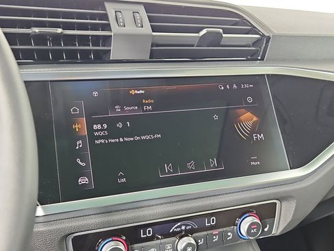 Certified 2025 Audi Q3 2.0T Premium w/ Convenience Package image 31