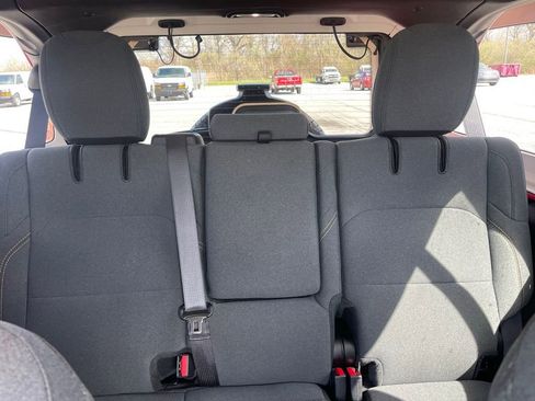 Used 2025 Jeep Wrangler Unlimited Sahara w/ Safety Group image 12