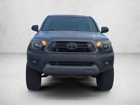 Used 2012 Toyota Tacoma 4x4 Access Cab image 2