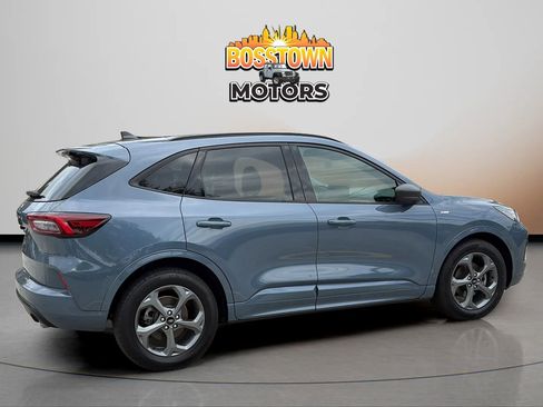 Used 2023 Ford Escape ST-Line w/ Tech Pack #1 FWD image 8