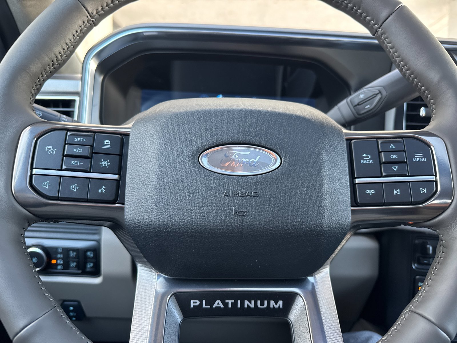 New 2026 Ford F250 Platinum w/ Platinum Plus Package AWD/4WD image 27