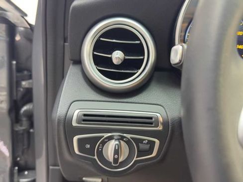 Used 2021 Mercedes-Benz C 300 Sedan image 31