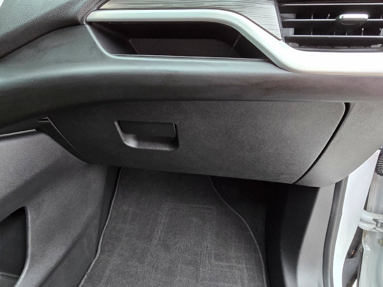 Used 2019 GMC Terrain SLT AWD/4WD image 25