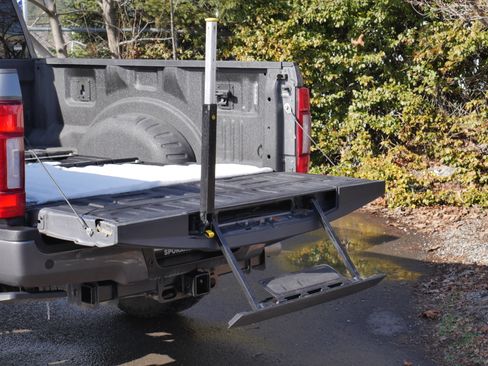 Certified 2022 Ford F250 Lariat w/ Black Appearance Package image 23