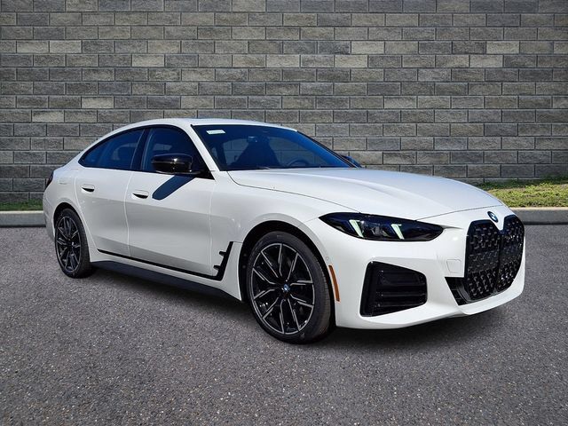 New 2026 BMW 430i xDrive w/ M Sport Package AWD/4WD image 1