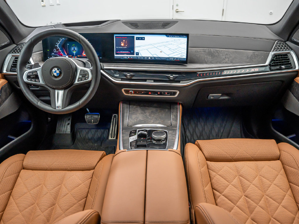 Used 2026 BMW X5 xDrive40i w/ M Sport Package AWD/4WD image 39
