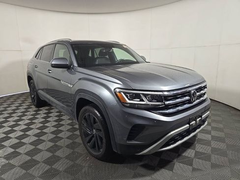 Used 2023 Volkswagen Atlas Cross Sport SE w/ Panoramic Sunroof Package AWD/4WD image 3
