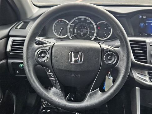 Used 2013 Honda Accord LX image 17