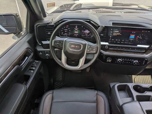Used 2024 GMC Sierra 1500 Elevation w/ X31 Off-Road Package AWD/4WD image 15