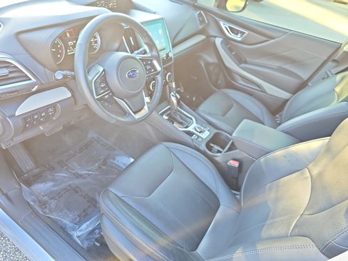 Used 2022 Subaru Forester Limited w/ Popular Package #2 image 16