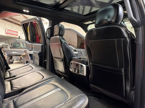 Used 2019 Ford F250 Platinum w/ Platinum Ultimate Package AWD/4WD image 44