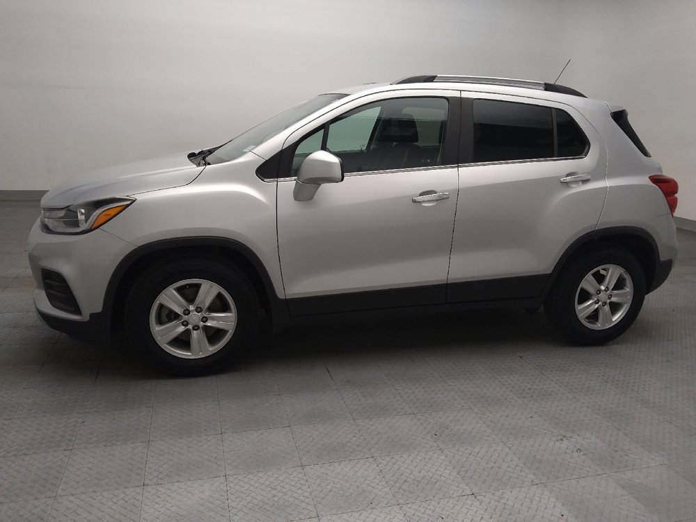 Used 2020 Chevrolet Trax LT w/ LT Convenience Package FWD image 2