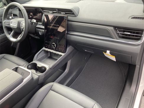 New 2026 GMC Terrain Elevation w/ Elevation Premium Package image 12