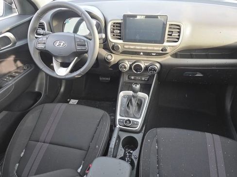 New 2026 Hyundai Venue SEL image 18
