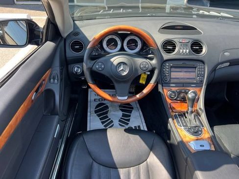 Used 2009 Mercedes-Benz SL 550 w/ Premium I Pkg image 27