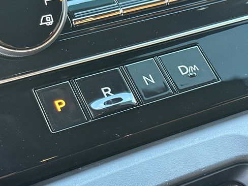 Certified 2026 Nissan Armada Platinum Reserve image 38