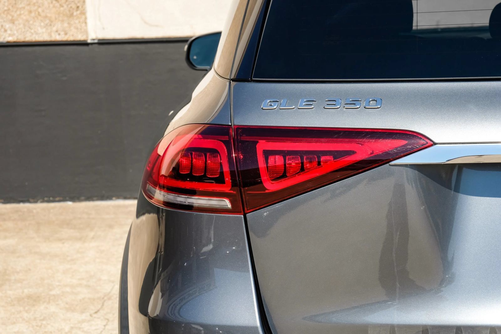 Used 2023 Mercedes-Benz GLE 350 w/ Premium Package image 61