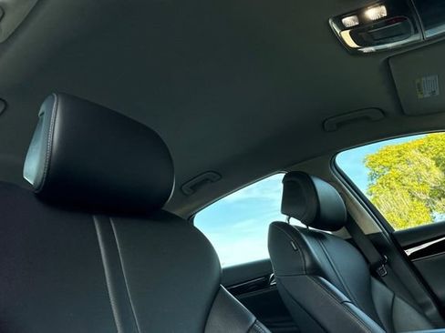 Used 2023 Genesis G80 2.5T image 18