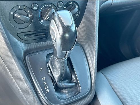 Used 2016 Ford Transit Connect XL image 15