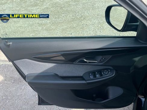 Used 2025 Chevrolet TrailBlazer LT image 13