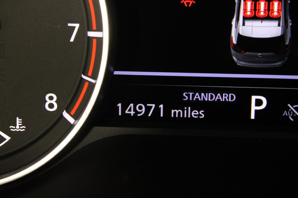 Certified 2025 Nissan Rogue SV w/ SV Premium Package FWD image 31