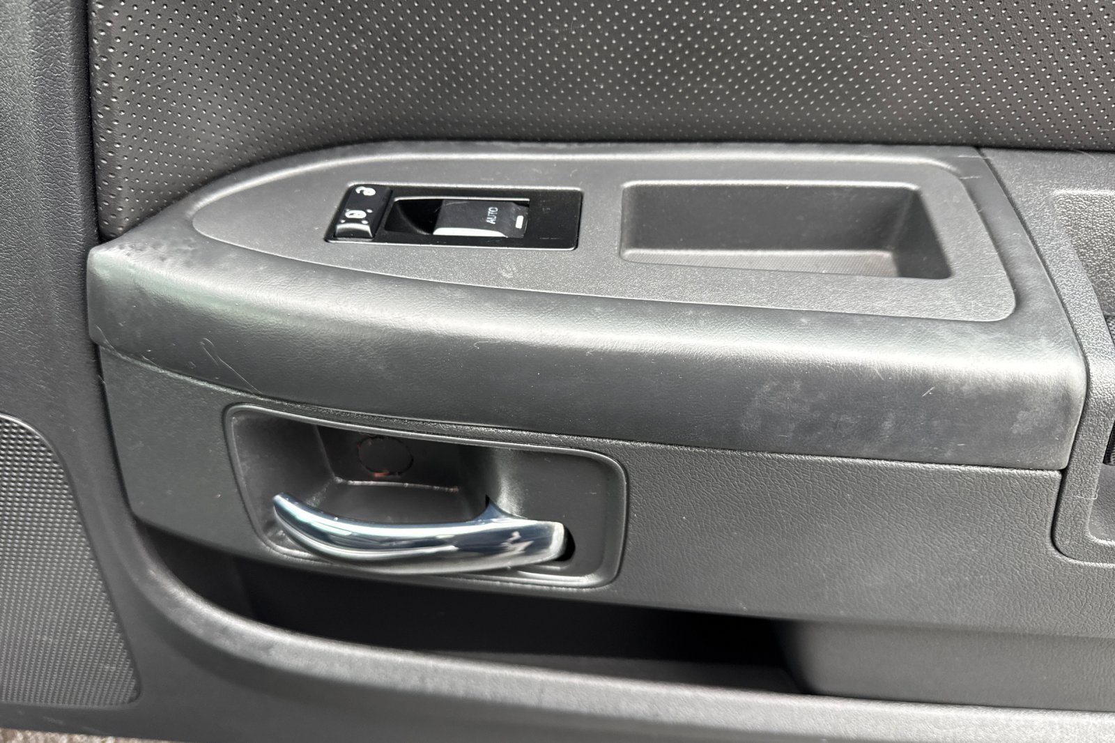 Used 2011 Dodge Challenger RWD image 20
