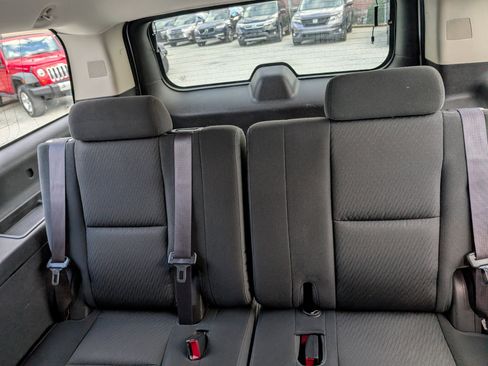 Used 2014 Chevrolet Suburban LS w/ All-Star Edition image 23