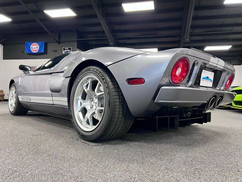 Used 2006 Ford GT image 33