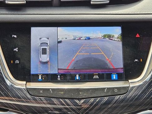 Certified 2024 Cadillac XT6 Premium Luxury w/ Technology Package FWD image 23