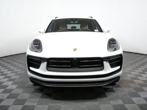 New 2026 Porsche Macan image 37
