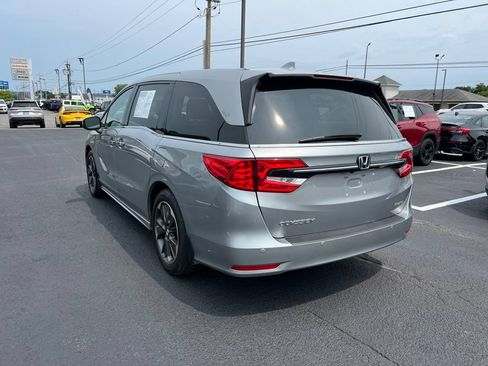 Used 2024 Honda Odyssey Elite image 3