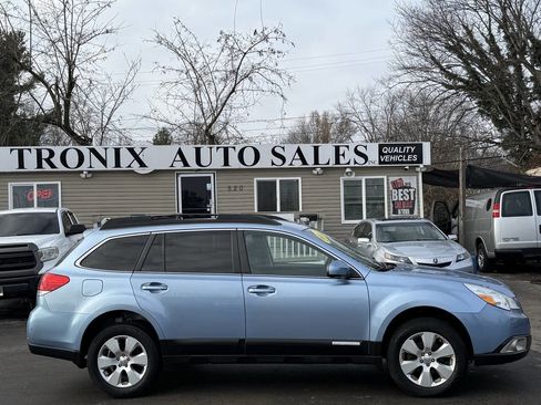 Used 2011 Subaru Outback 2.5i Premium image 7